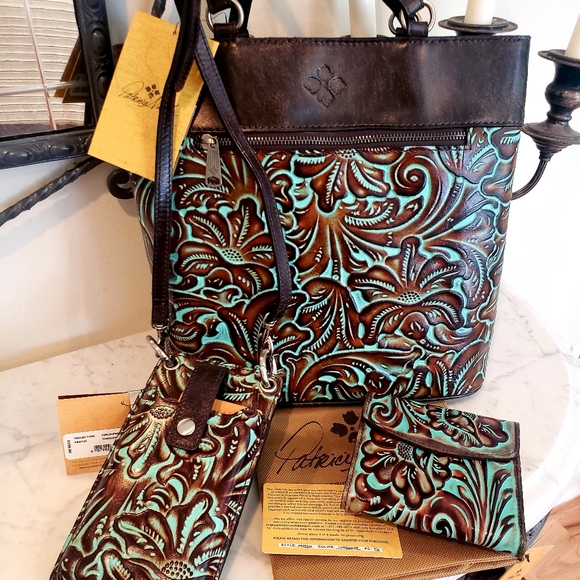 Patricia Nash Farleigh Phone Case Crossbody Wallet Tooled Turquoise - Picture 9 of 9